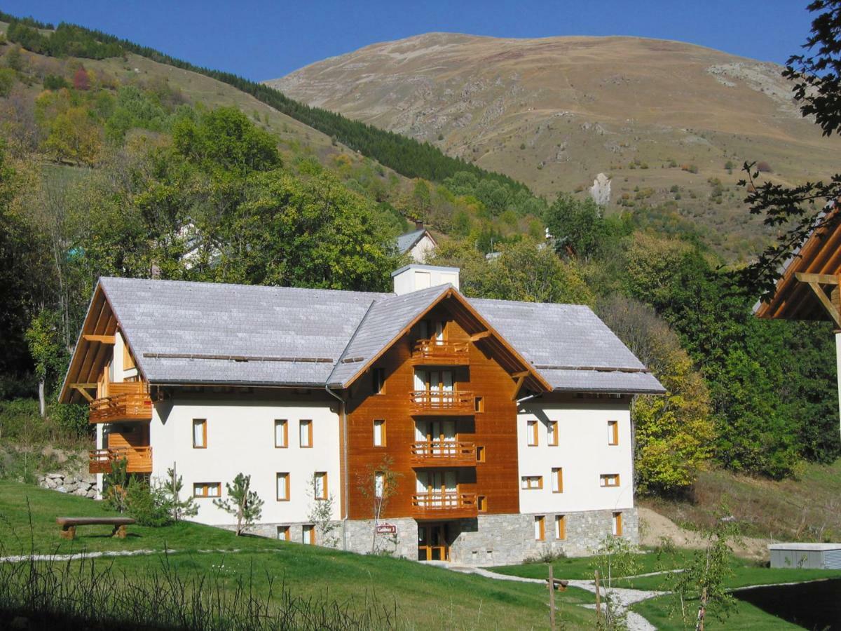Lagrange Vacances Chalets Du Galibier Valloire Exteriör bild