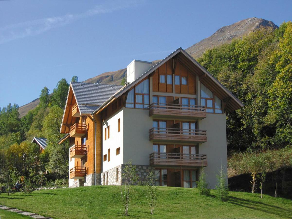 Lagrange Vacances Chalets Du Galibier Valloire Exteriör bild